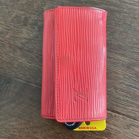 Louis Vuitton Epi Key Holder Red GUC - Picture 11 of 11